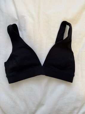 Black Aritzia Sports Bra